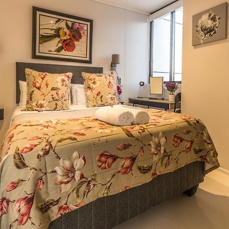 קייפטאון Flamingo Sea Point Sea View Luxury Best Position 1 Bedroom Apartment Queen Size Bed & Inverter For Tv מראה חיצוני תמונה