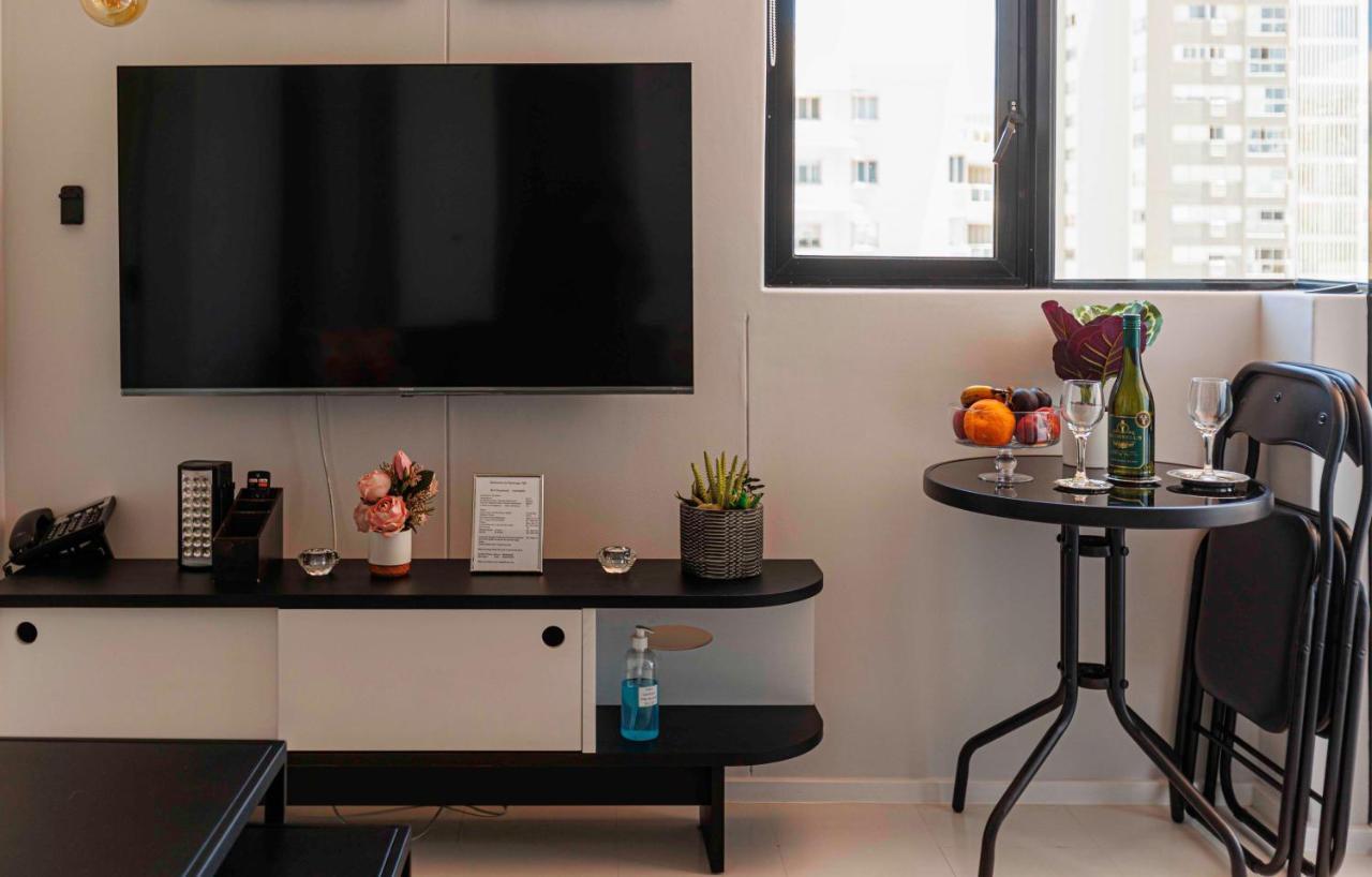 קייפטאון Flamingo Sea Point Sea View Luxury Best Position 1 Bedroom Apartment Queen Size Bed & Inverter For Tv מראה חיצוני תמונה