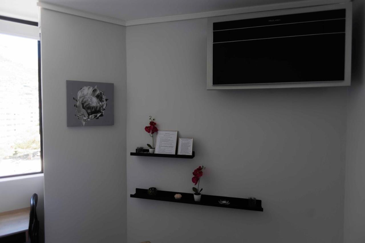 קייפטאון Flamingo Sea Point Sea View Luxury Best Position 1 Bedroom Apartment Queen Size Bed & Inverter For Tv מראה חיצוני תמונה