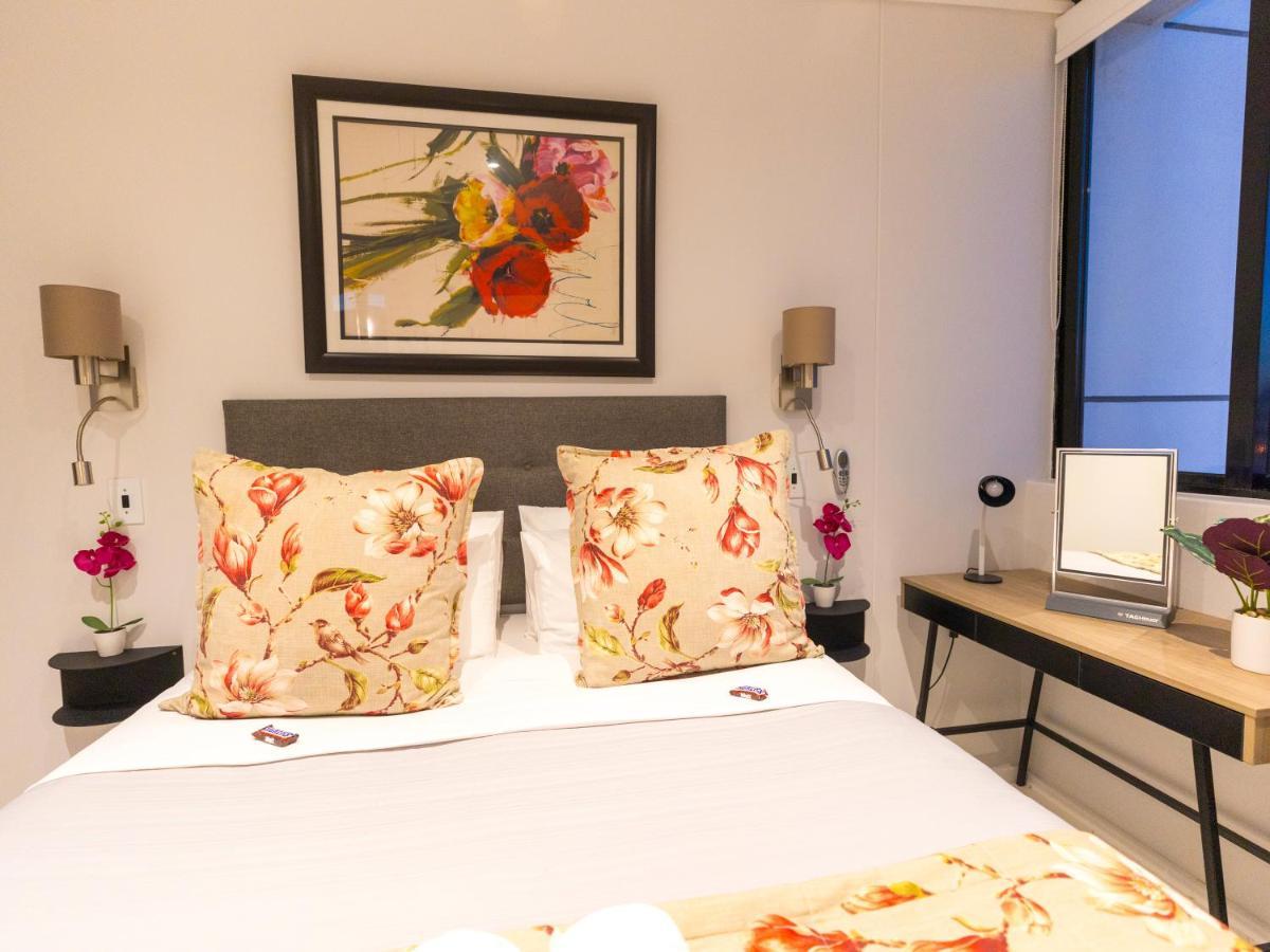 קייפטאון Flamingo Sea Point Sea View Luxury Best Position 1 Bedroom Apartment Queen Size Bed & Inverter For Tv מראה חיצוני תמונה